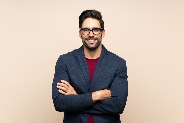 imgi_18_handsome-young-man-isolated-background-keeping-arms-crossed-frontal-position_1368-57348